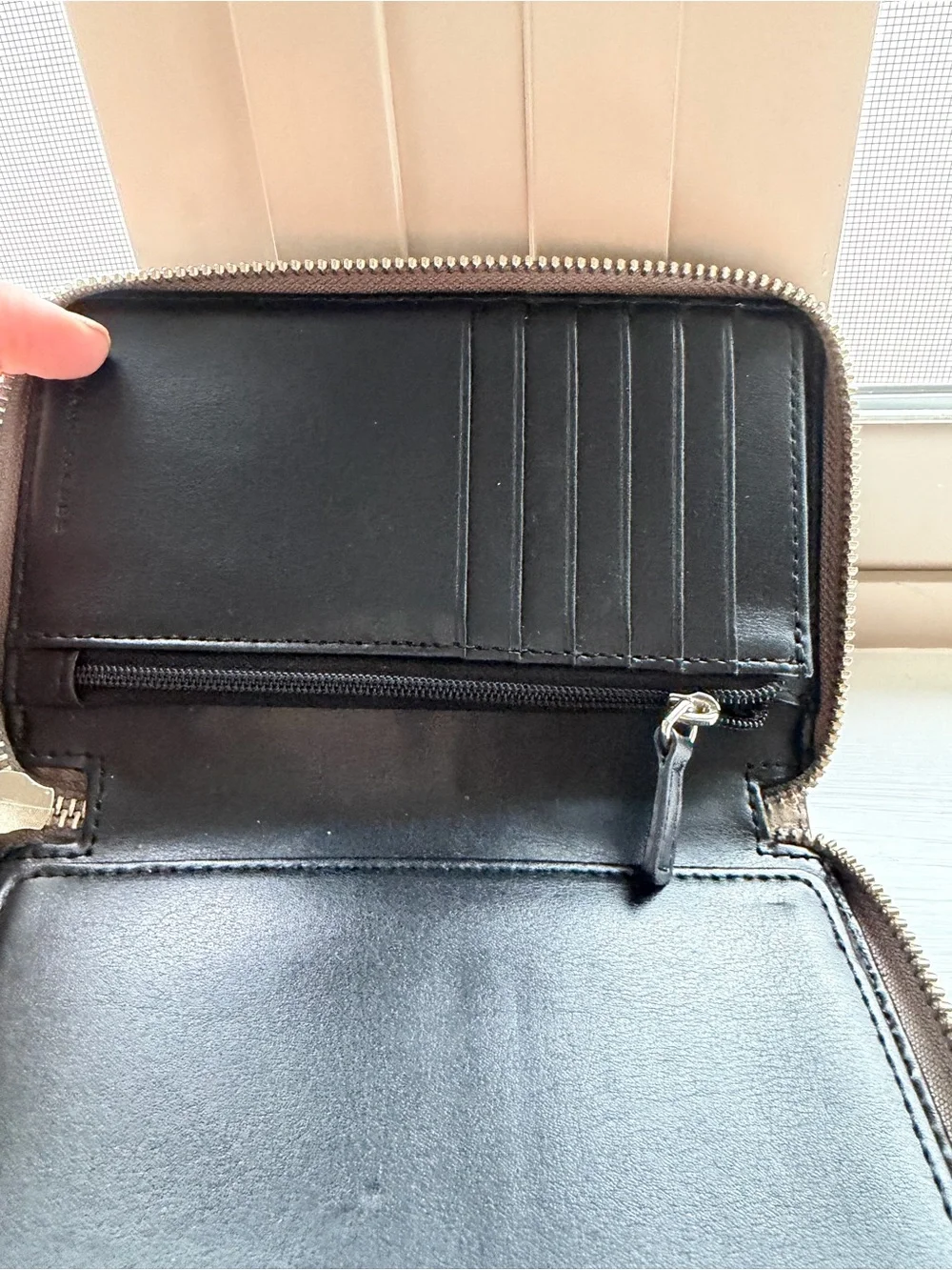 Marc Jacobs Taupe Leather Zip-Around Wristlet Wallet